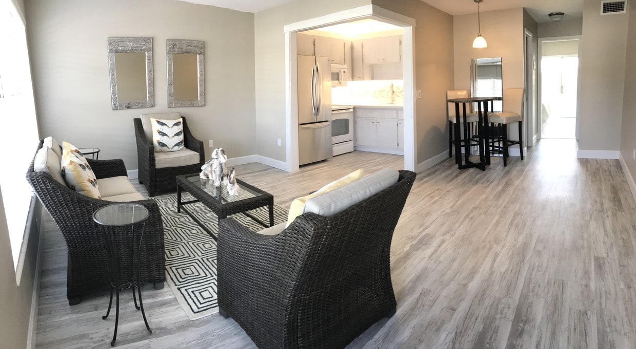 2800 Indian River Blvd