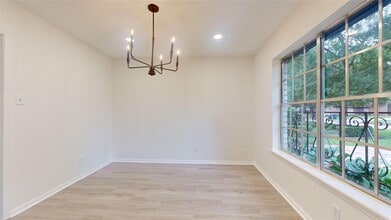 Building Photo - 811 Devonport Ln