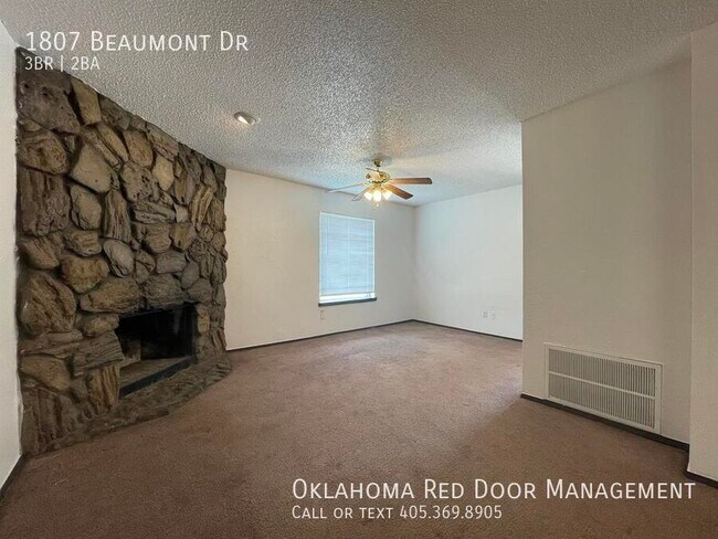 Foto del edificio - 1807 Beaumont Dr