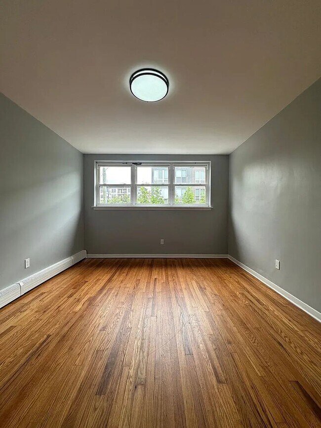 Foto del edificio - 1332 South Ave