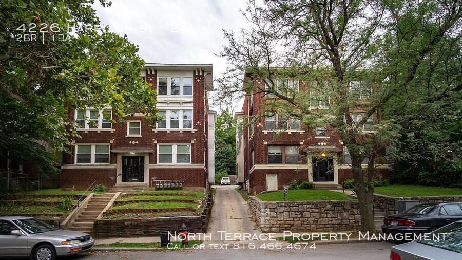 Primary Photo - 4226 Harrison St - 2S - 2 beds, 1 full bath