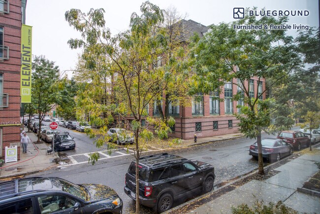Foto del edificio - 60 Brainerd Rd
