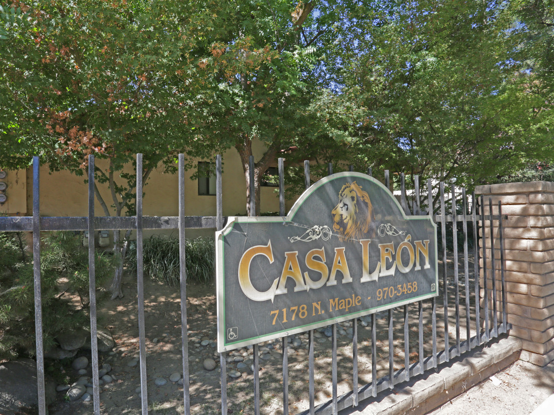 Building Photo - Casa Leon