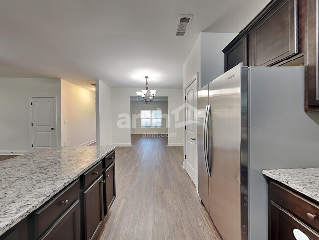 Foto del edificio - 3004 Feldwood Ct