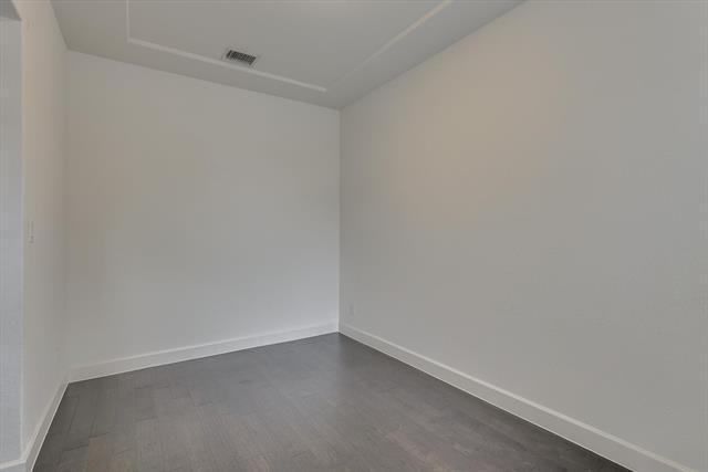 Building Photo - 4064 Washburne Dr