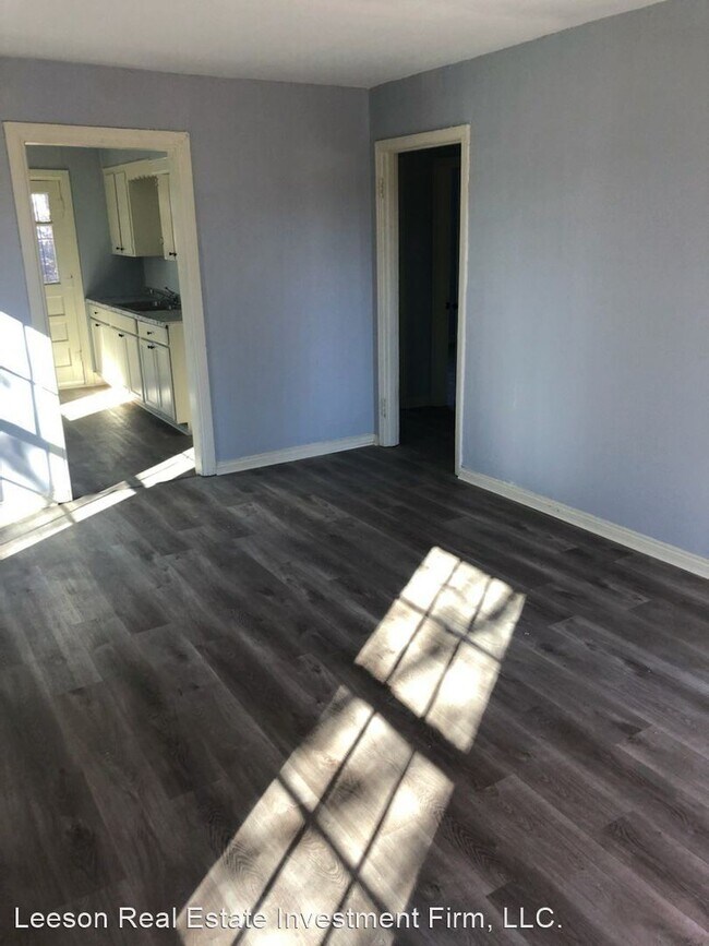 Foto del edificio - 2 br, 1 bath House - 446 w. 69th