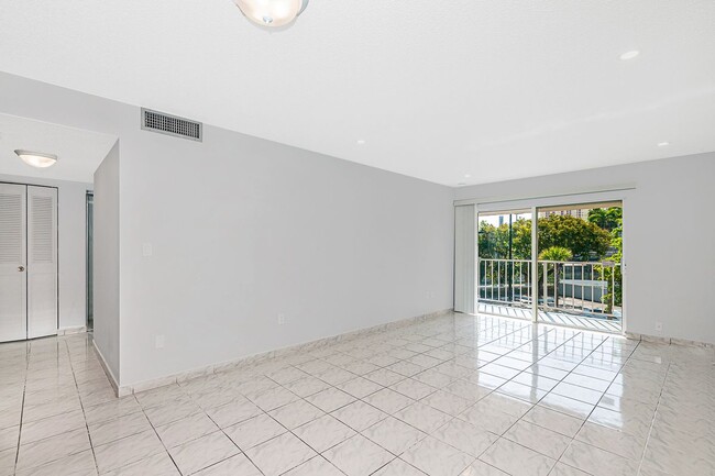 Foto del edificio - 7705 SW 86th St