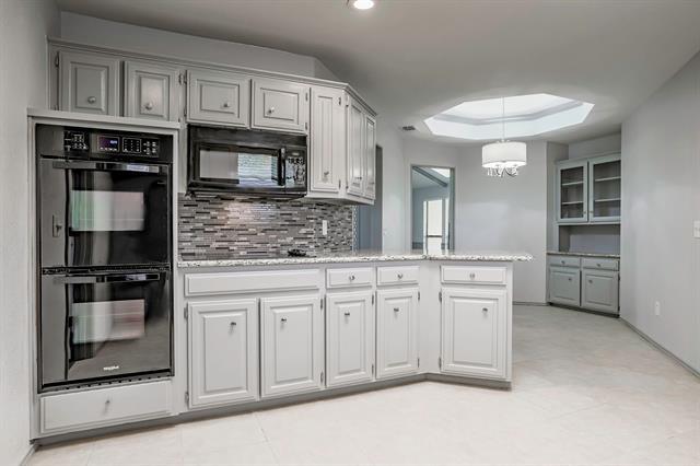 Building Photo - 4320 Cornell Dr