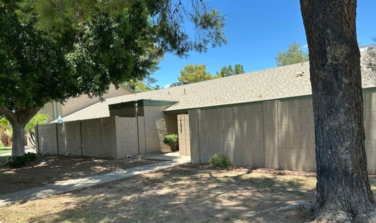 Primary Photo - 17838 N 45th Ave