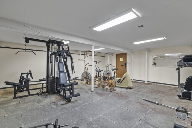 Foto del edificio - 305 N 95th St