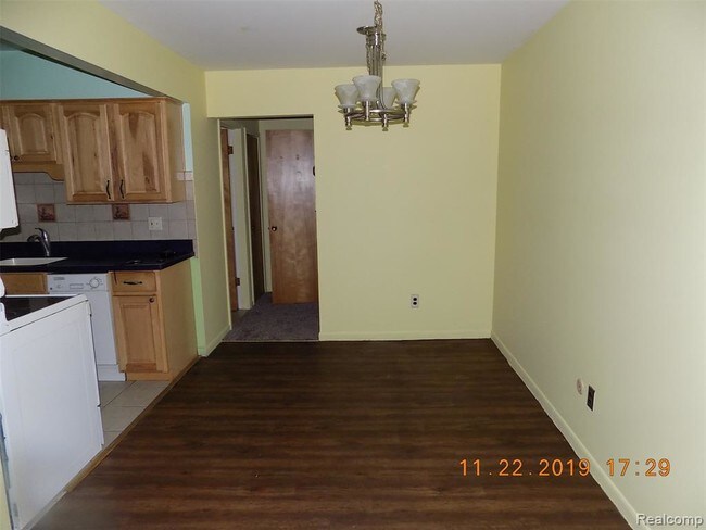 Foto del edificio - 33310 Harper Ave