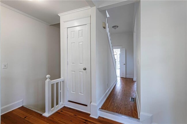 Building Photo - 815 Edgewood Ave NE