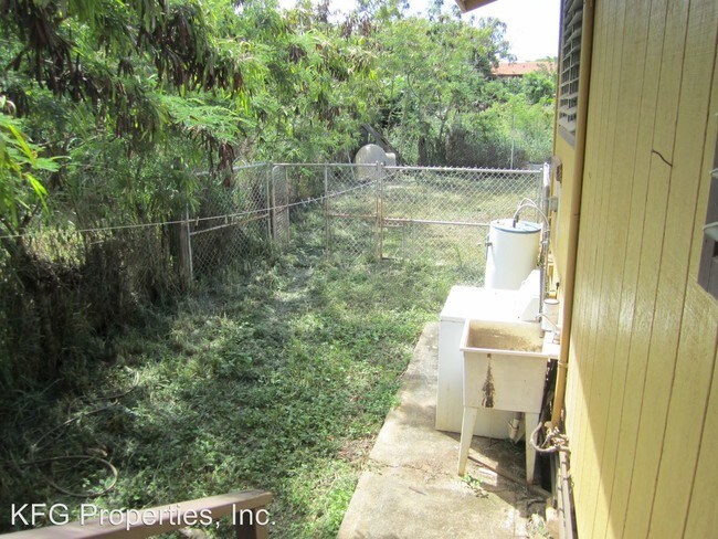 Building Photo - 84-786 Lahaina St