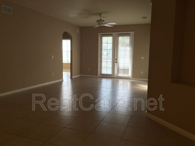 Foto del edificio - 3025 Greystone Loop