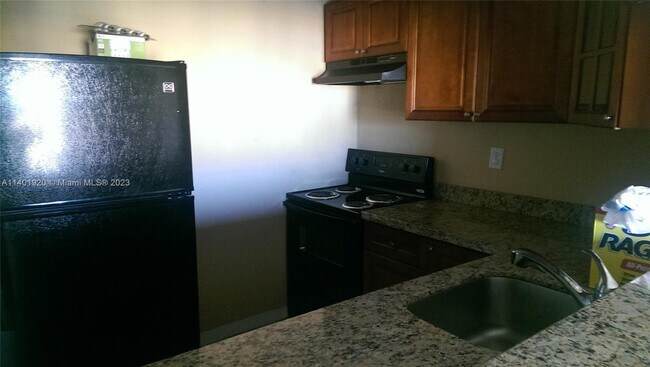 Foto del edificio - 801 NW 47th Ave