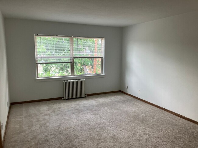 Foto del interior - 3551-3559 Huntington Ave S.