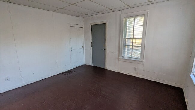 Building Photo - Atlas Investment Group, LLC (250 Cross St)