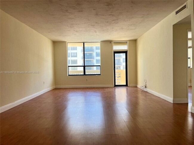 Building Photo - 10185 Collins Ave