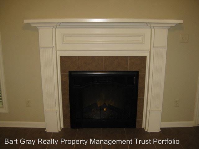 Building Photo - 3 br, 2 bath House - 126 Cross Creek Drive