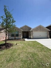 Building Photo - 3917 Jade Dr