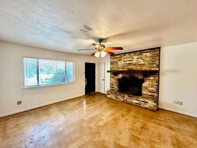 Building Photo - 1448 Harper- HICKS