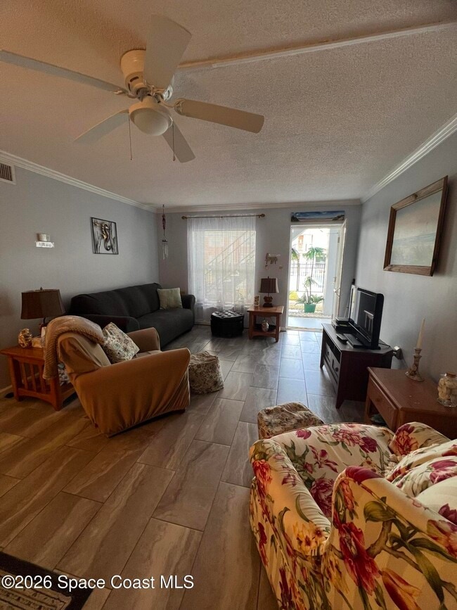 Building Photo - 190 E Olmstead Dr