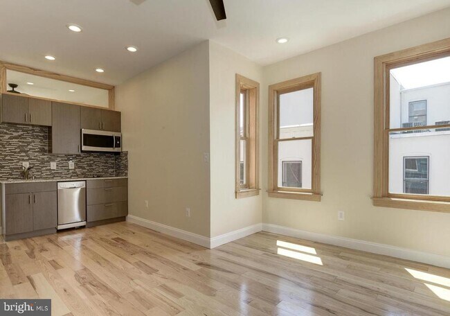 Foto del edificio - 1102 5th St NW