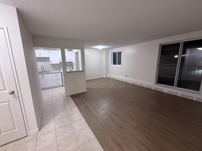 Photo du bâtiment - Birch Glen