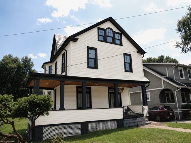 Building Photo - 4505 Hampnett Ave