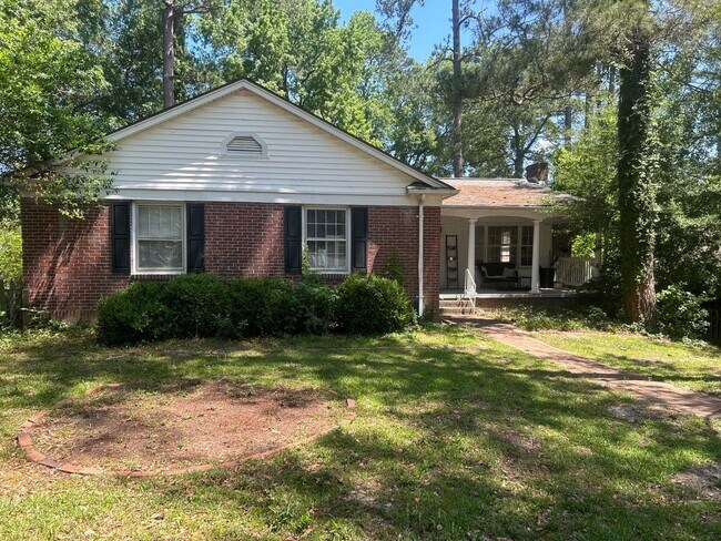 Foto del edificio - 3119 Trenholm Rd