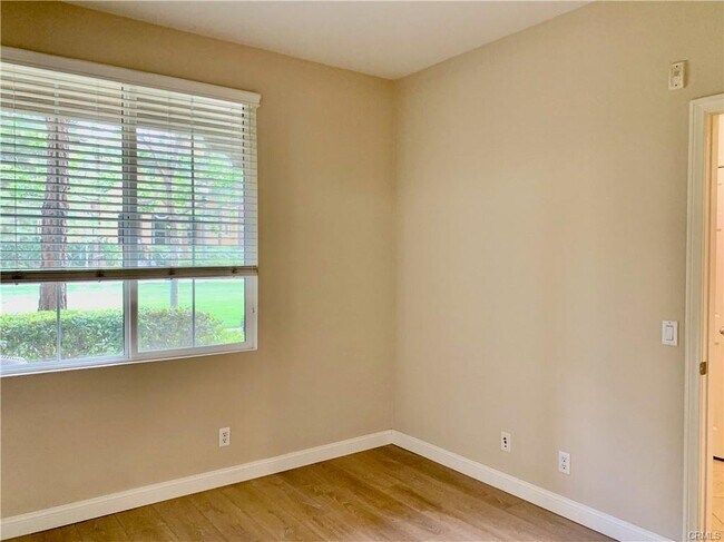 Foto del edificio - 131 Stepping Stone, Irvine, CA 92603 - 3 B...