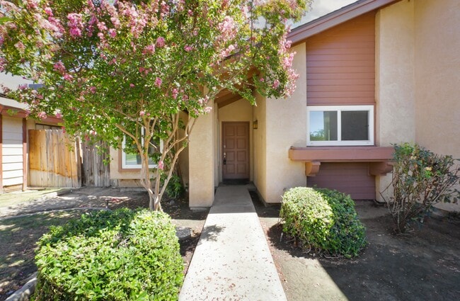 Building Photo - 7416 Hachita Ct