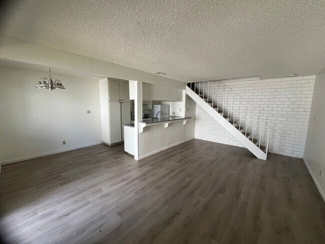 Foto del edificio - 1703 Donner Ave