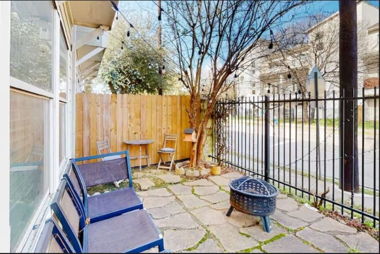 1828 Fletcher St Unit 1828.1342998, Houston, TX 77009 Room for Rent