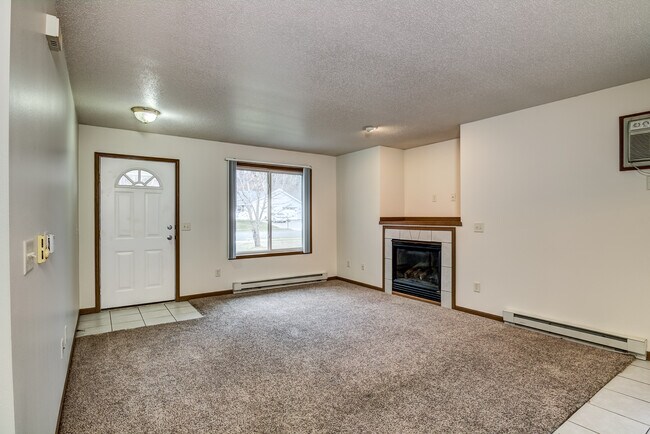 Building Photo - 4105 Echo Valley Dr