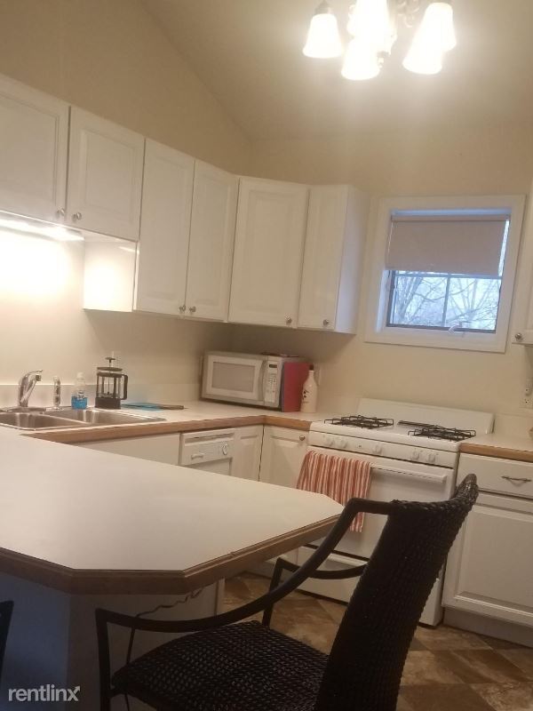 Building Photo - 1 br, 1 bath Apartment - 1320 Pine St