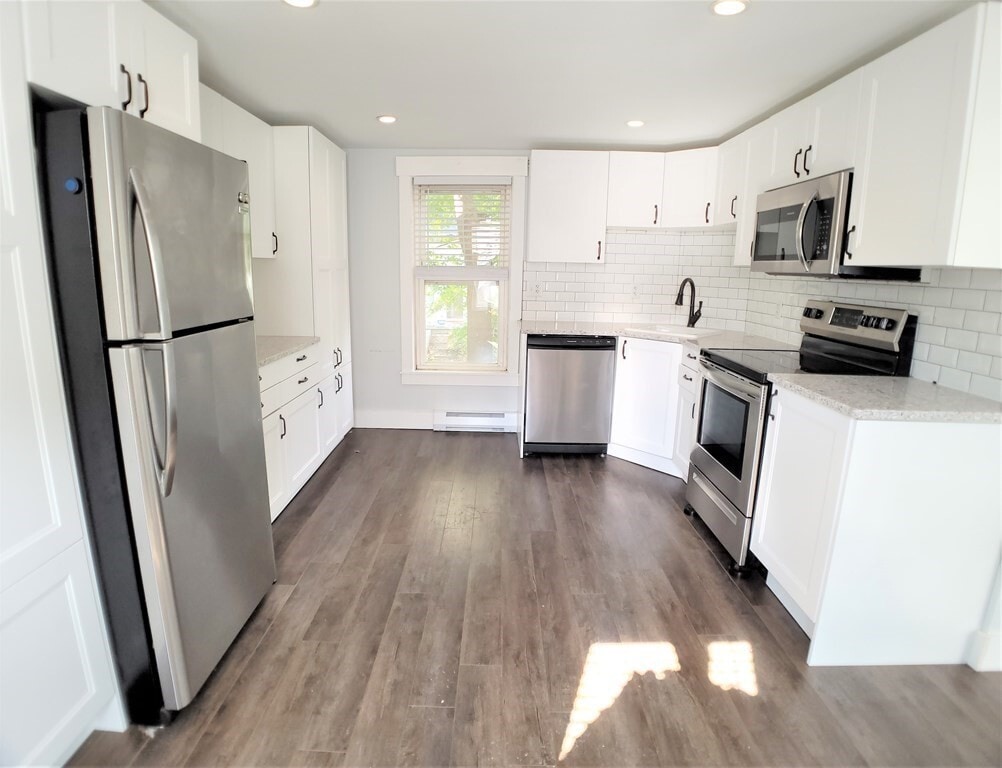 50 Grove St Unit 1, Hopkinton, MA 01748 Room for Rent in Hopkinton