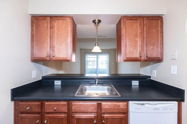 Foto del edificio - Meadow Creek Apartments