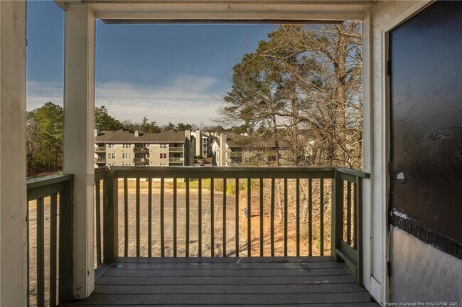 Building Photo - 6800 Willowbrook Dr