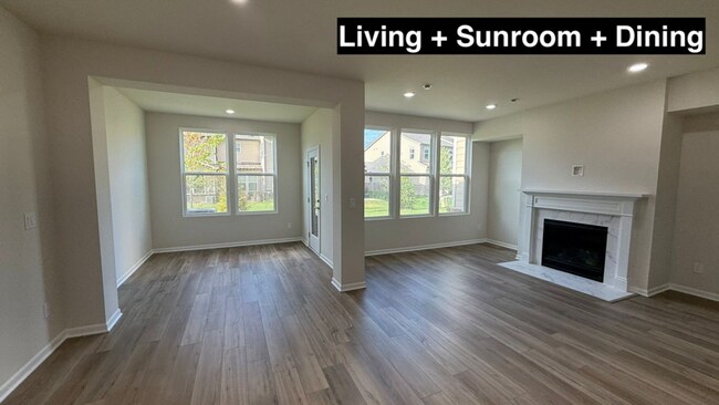 Building Photo - 1466 Addison Cir
