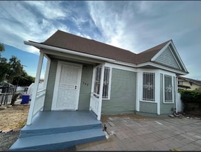 Building Photo - 348 S 36th St