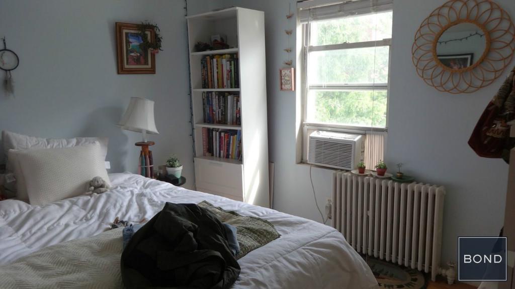 Primary Photo - 185 Metropolitan Ave