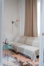 Building Photo - 242 E 33rd St