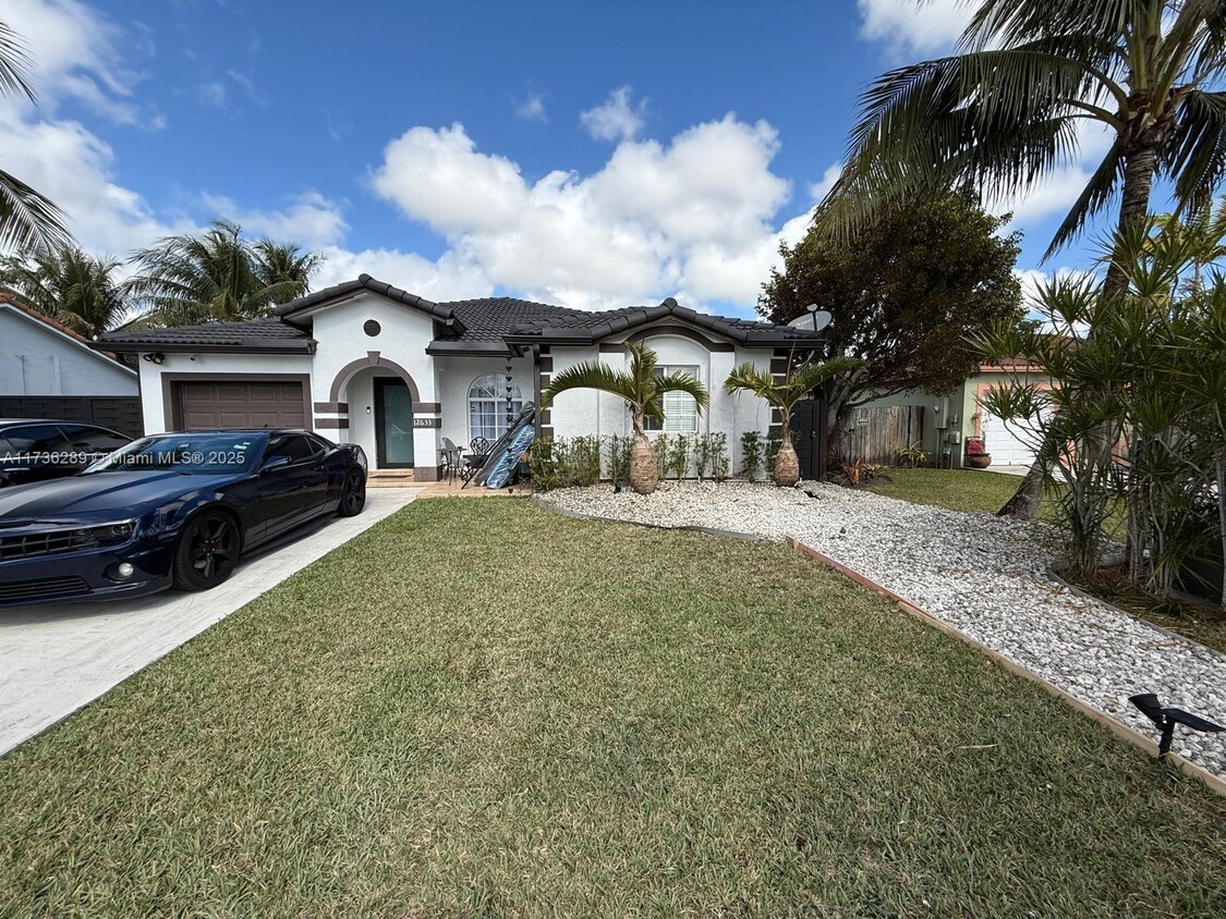 Foto principal - 12633 SW 224th St