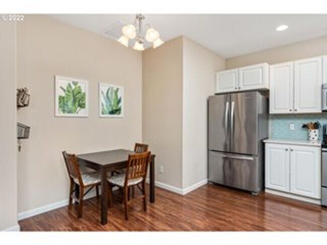 Foto del edificio - 3 Bedroom Hillsboro Home in Hidden Creek!