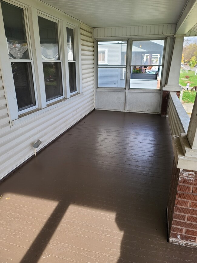 Building Photo - 111 Haldy Ave