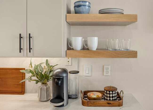 Foto del edificio - 5650 24th Ave NW