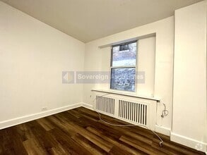 Building Photo - 4300 Broadway
