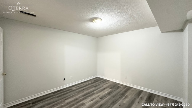 Building Photo - 17 Lemsford Dr