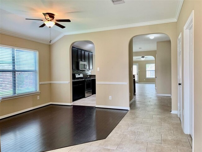 Building Photo - 3203 Southern Green Dr